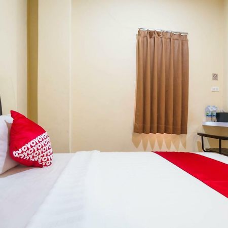 Sentosa Guest House Понтианак Экстерьер фото