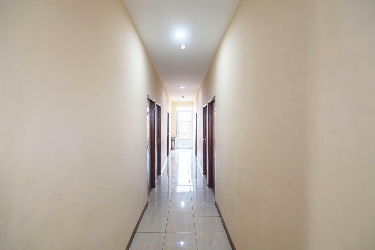 Sentosa Guest House Понтианак Экстерьер фото