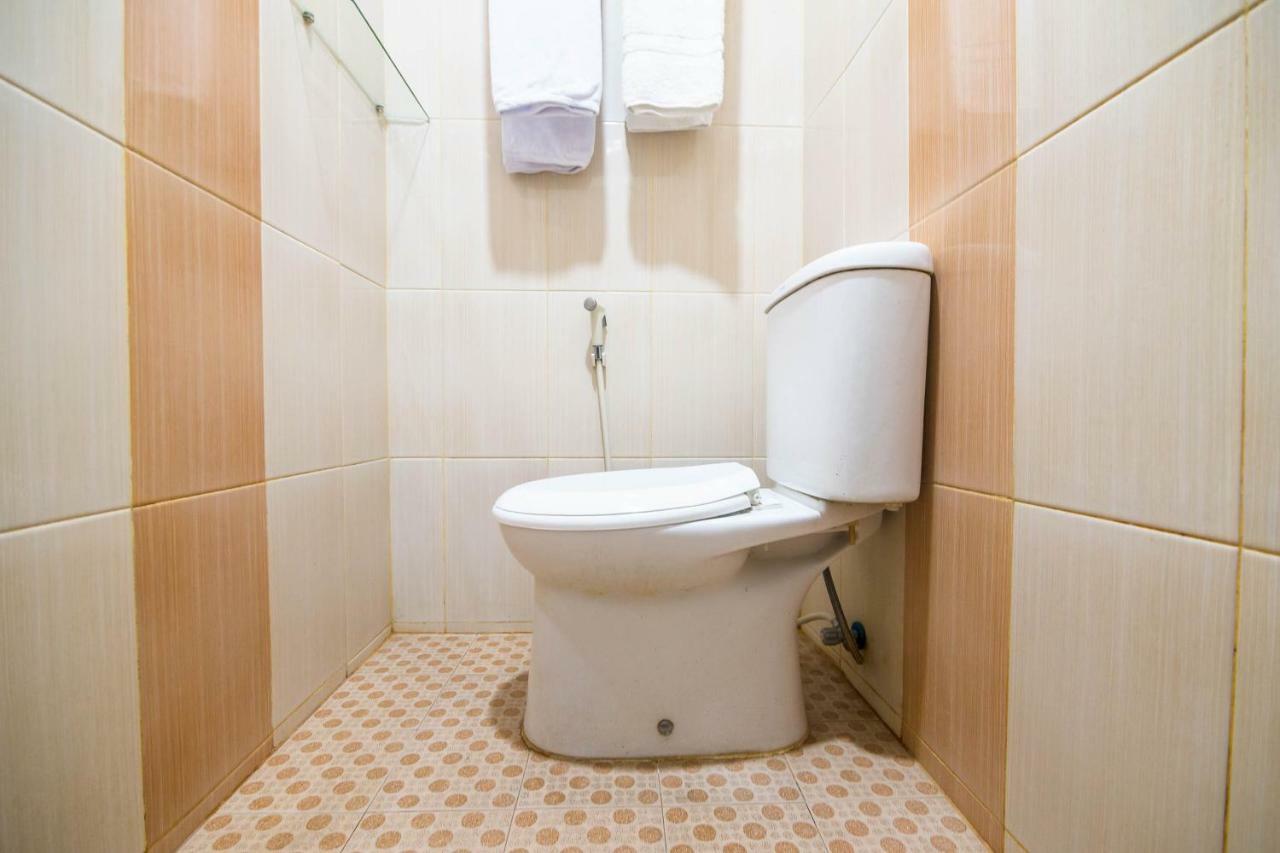 Sentosa Guest House Понтианак Экстерьер фото